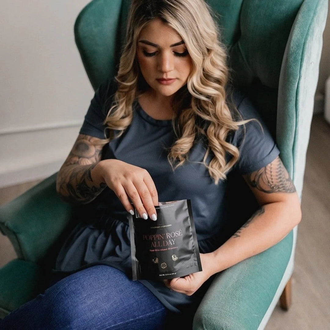 Mini Pop the Champagne White Chocolate Popcorn